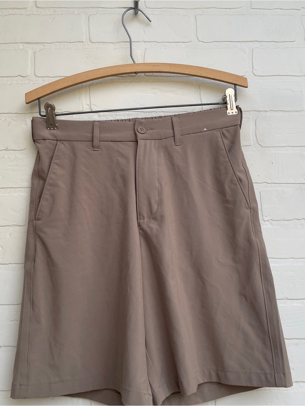 Abercrombie FitchTaupe High-Rise Tailored Shorts